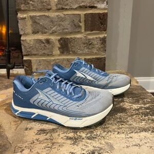 Altra Women’s Intuition 4.5 Athletic Blue Running Shoes Size 7